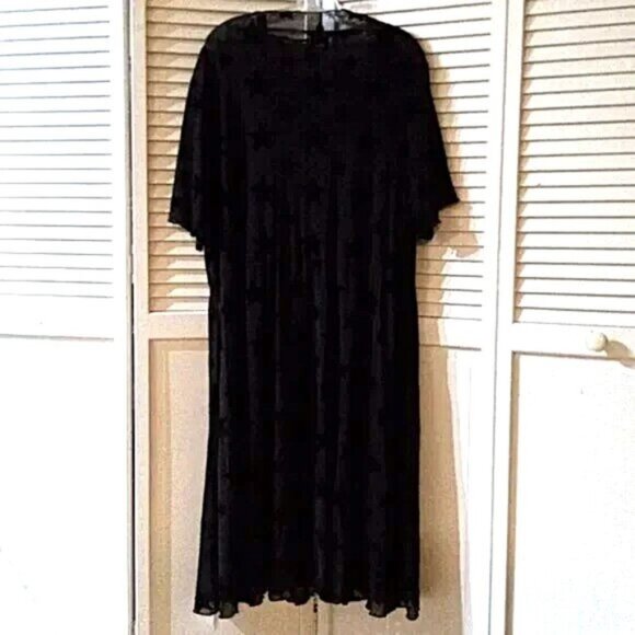 NWT Sheer Black Flocked Dress with Stars Plus Size 26 - Picture 2 of 7